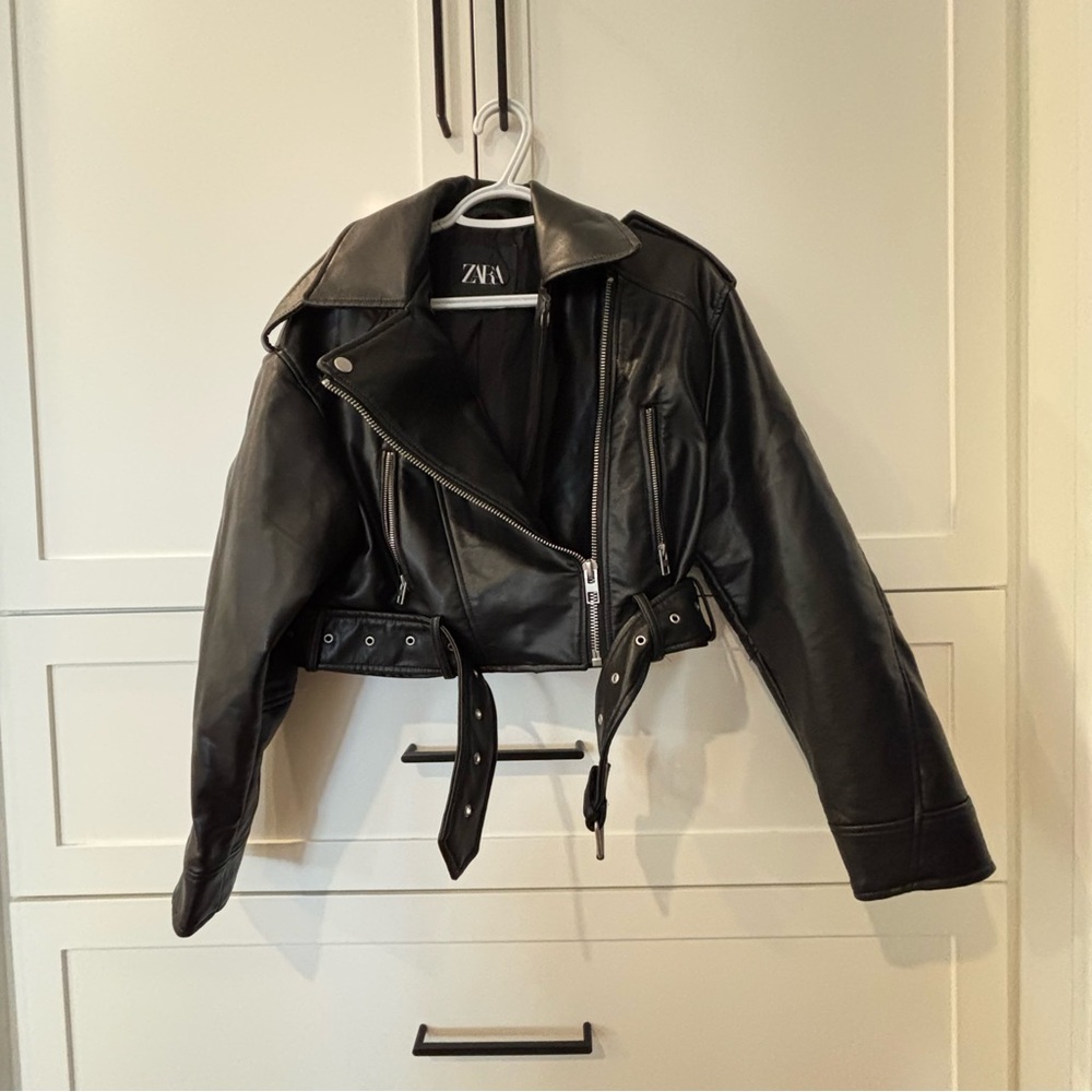 Zara Black Cropped Leather Biker Jacket